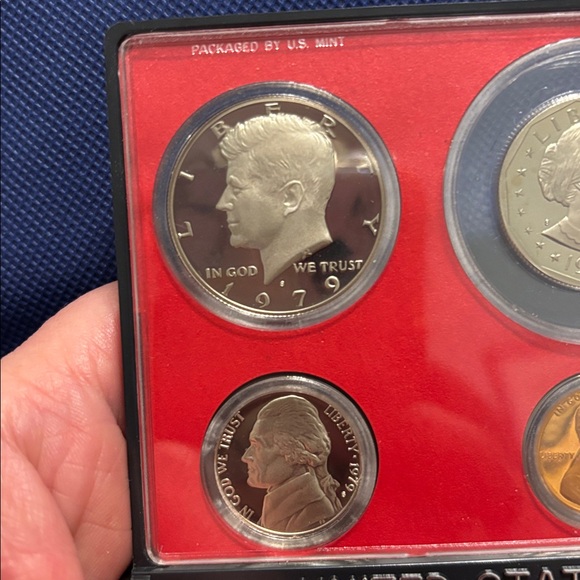 United States 1979 Proof Set Type 2 - Picture 4 of 10